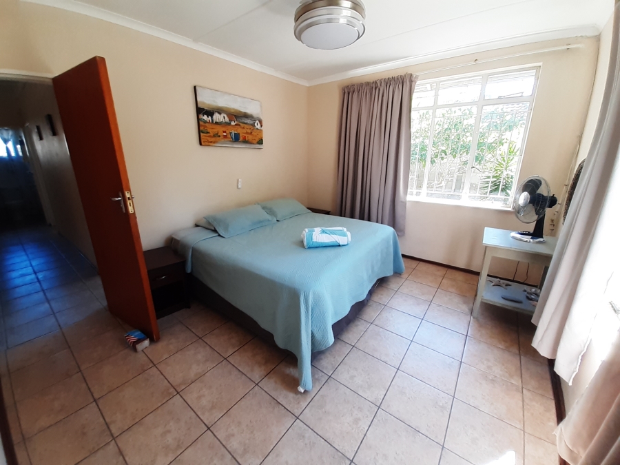 4 Bedroom Property for Sale in Paradise Beach Eastern Cape